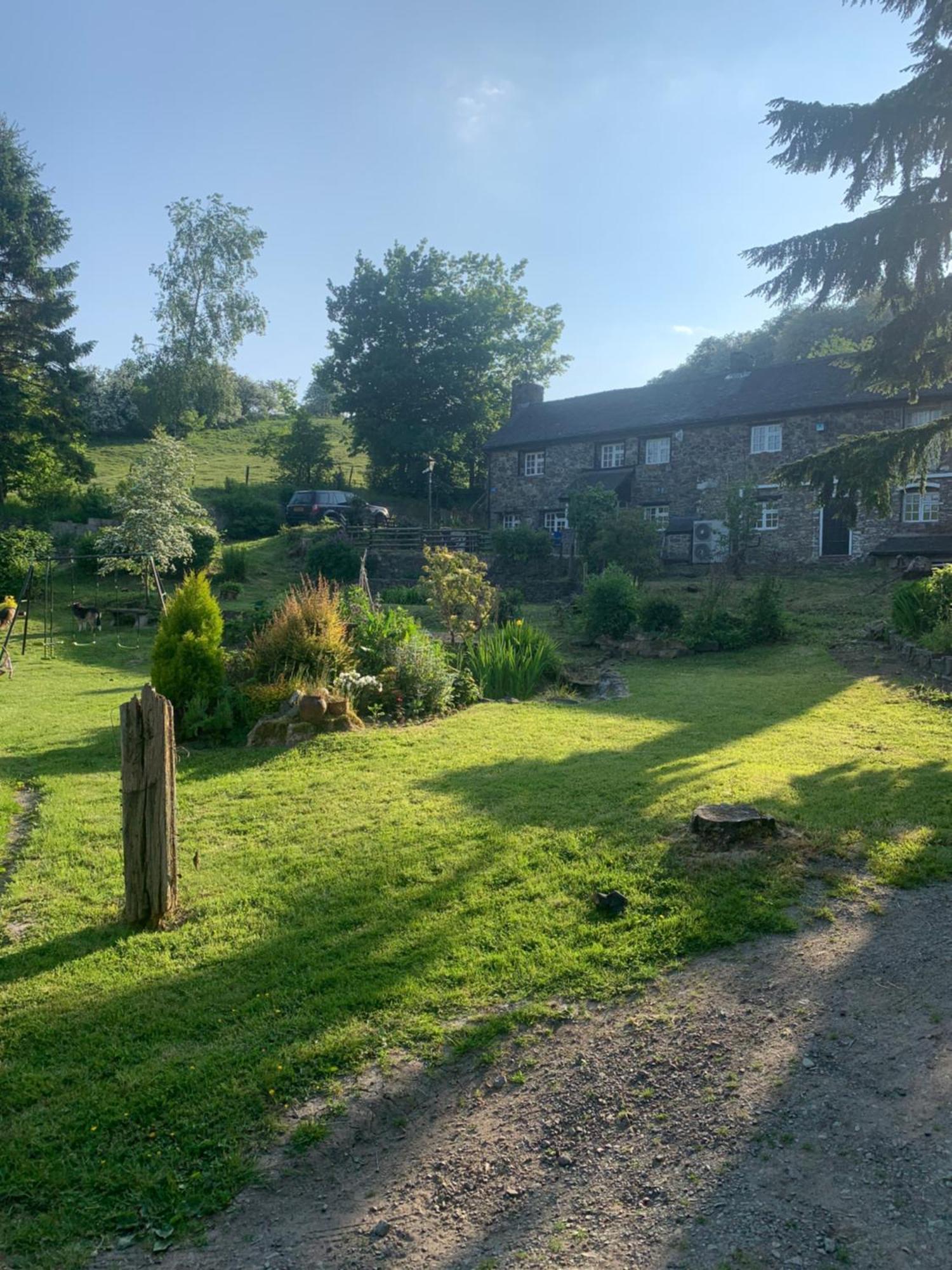 Pant-Y-Creolen Apartment Llanfyllin Екстериор снимка